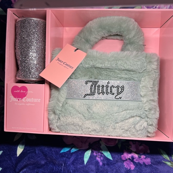 💚💚NWT- JUICY COUTURE FAUX FUR MINI TOTE & SPARKLY BARREL COIN PURSE SET💚💚 - Picture 3 of 15